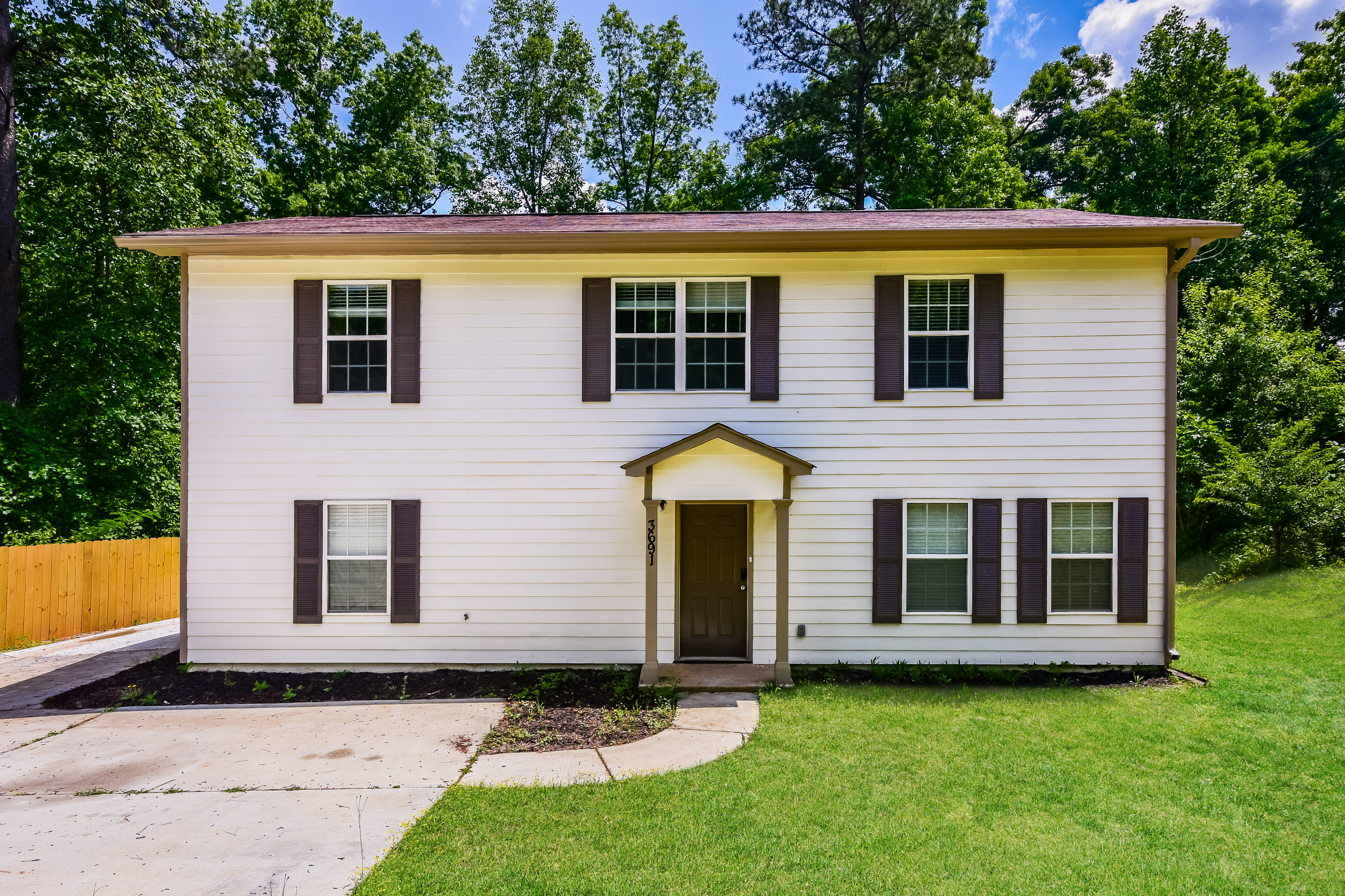 3691 Rolling Place Conley, GA 30288
